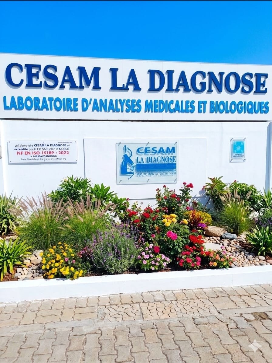 Enseigne et façade du laboratoire C.E.S.A.M La Diagnose